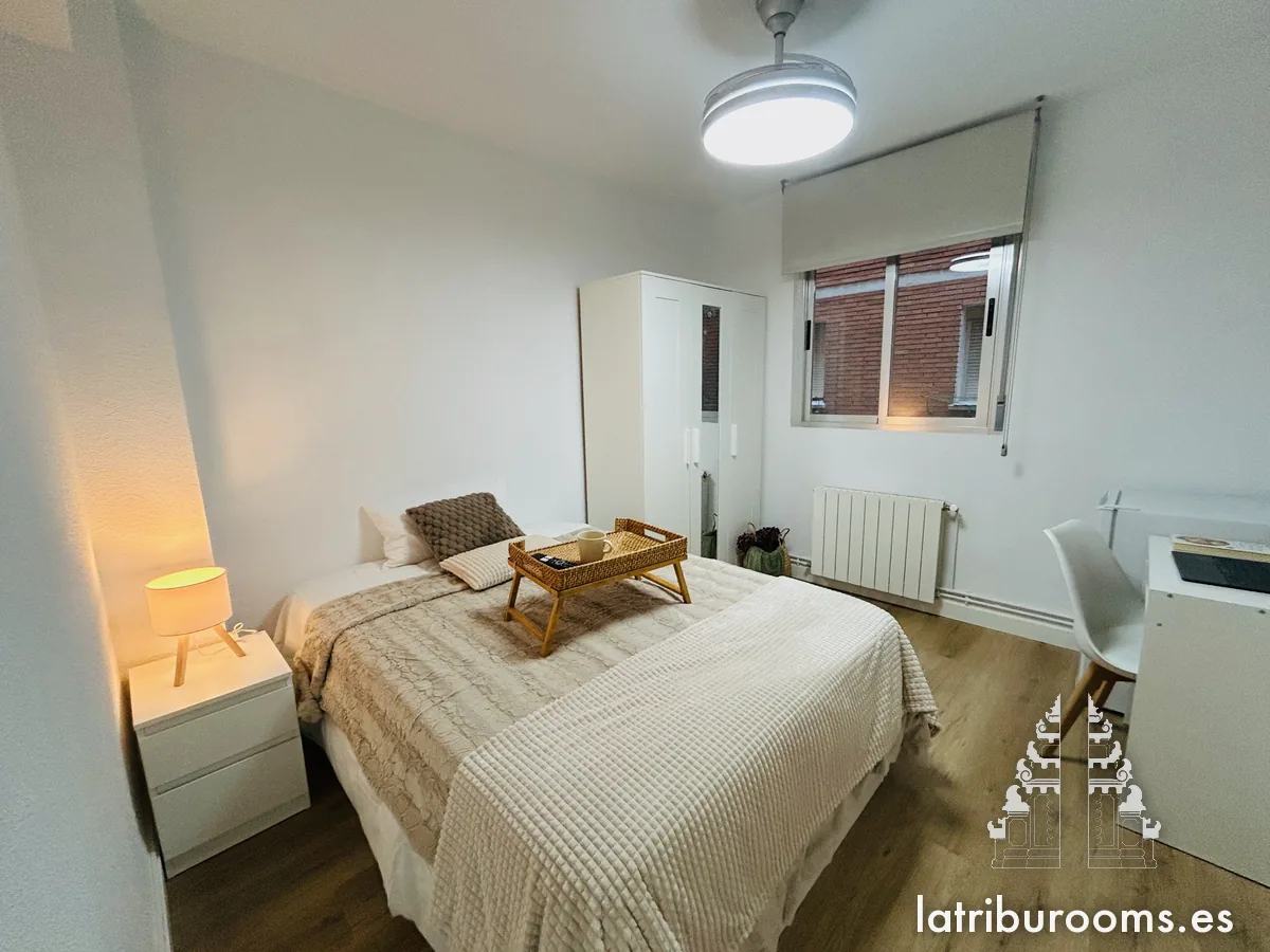 Individual con nevera minibar propia
